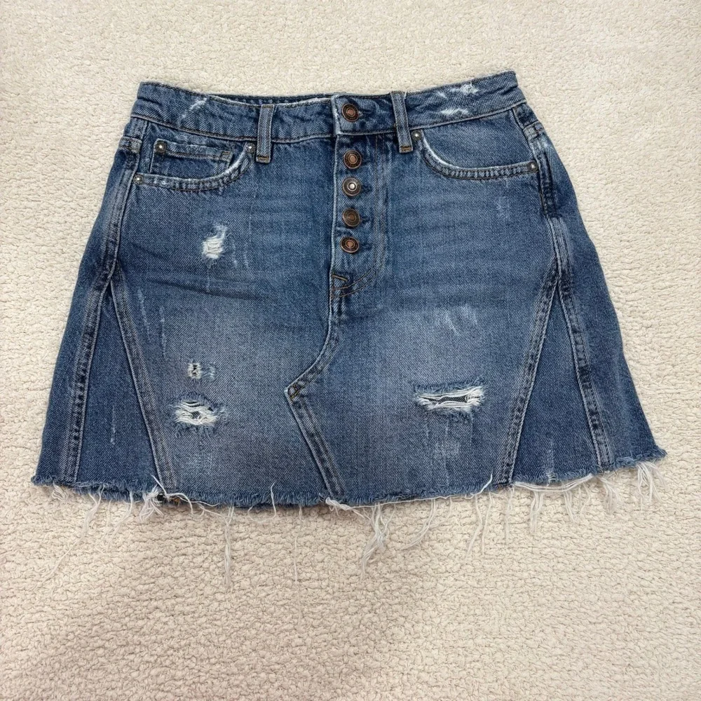 We The Free Harvey Distressed Medium Wash A-Line Denim Jean Skirt Size 26